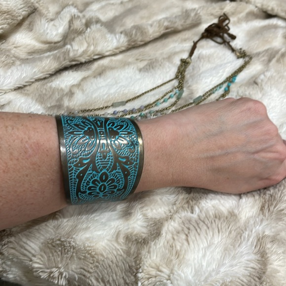 Blue rustic cuff bracelet adjustable - Picture 5 of 5